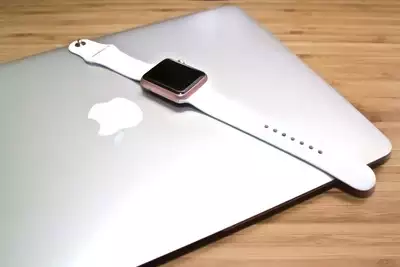 Mantenimiento a MacBooks y Apple Watch 